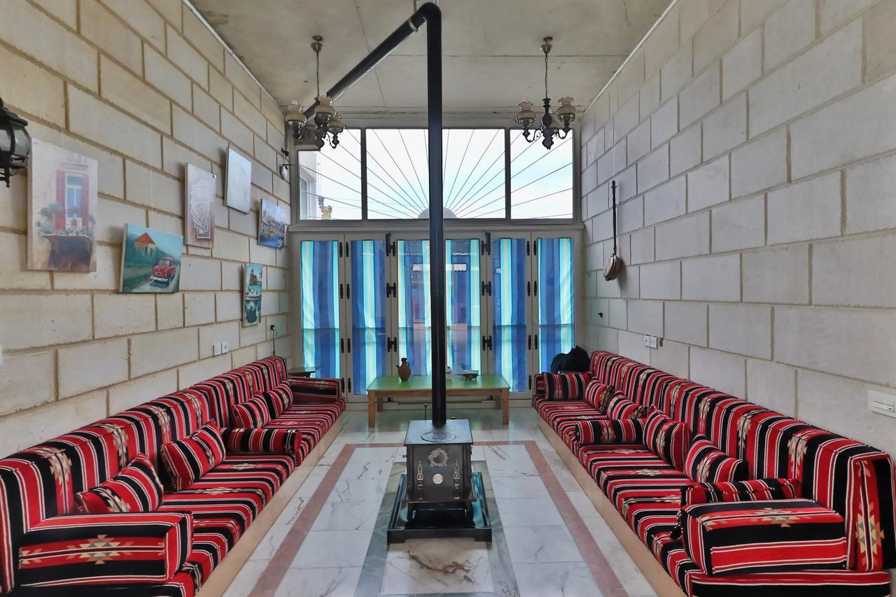 Damask Rose, Lebanese Guest House Jounieh Luaran gambar